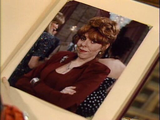 Season 3 Episode 18: Married… with Prom Queen: the Sequel (2)