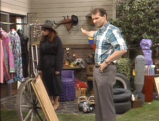 Season 4 Episode 23: Yard Sale