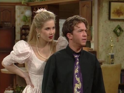 The real story behind recasting Kelly and Bud