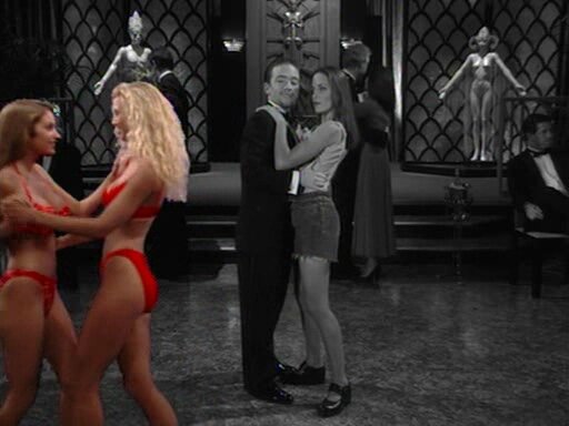 Season 9 Episode 4: Naughty But Niece