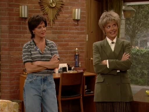 Season 11 Episode 20: Lez Be Friends