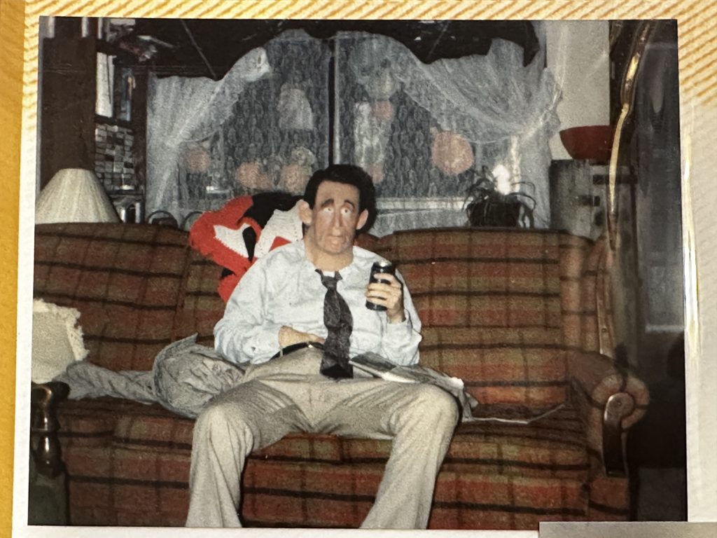 Married with Children al bundy halloween couch 1992